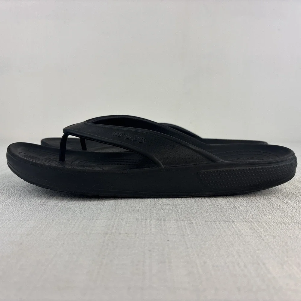 Iconic Crocs Black‎ Men's Size 12 Comfort Thong Sandals Flip Flops